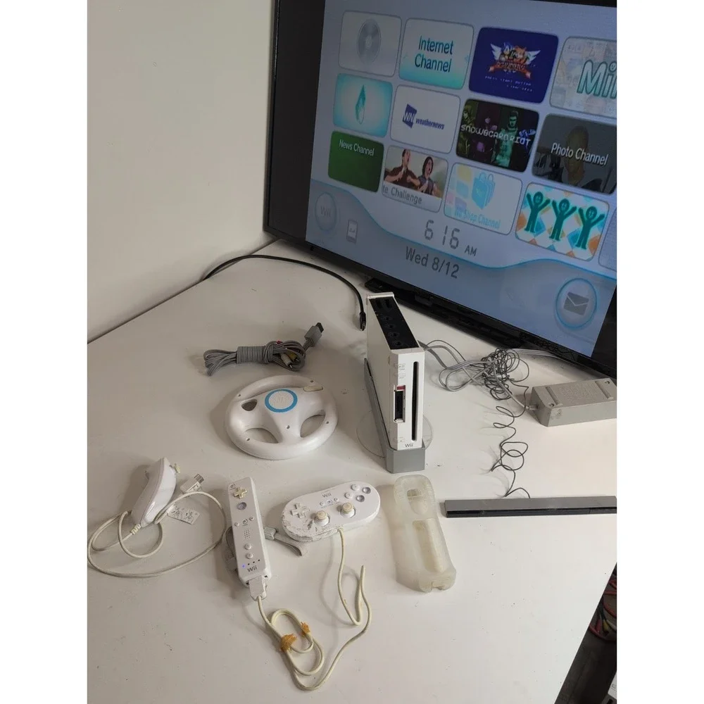 Nintendo Wii RVL-001 GameCube Compatible Console Wii Bundle Wires Wiimote More!